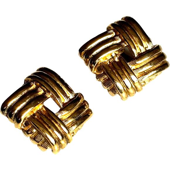 Vintage 1980’s clip on earrings bold dimensional gold squares chunky boss lady - Picture 2 of 6